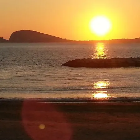 Guesthouse Holiday Formia Beach * Φόρμια