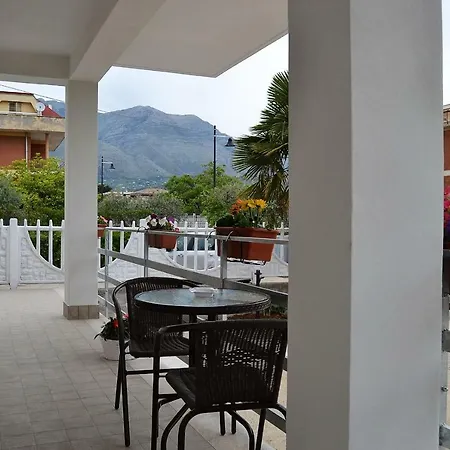 Πανσιόν Guesthouse Holiday Formia Beach